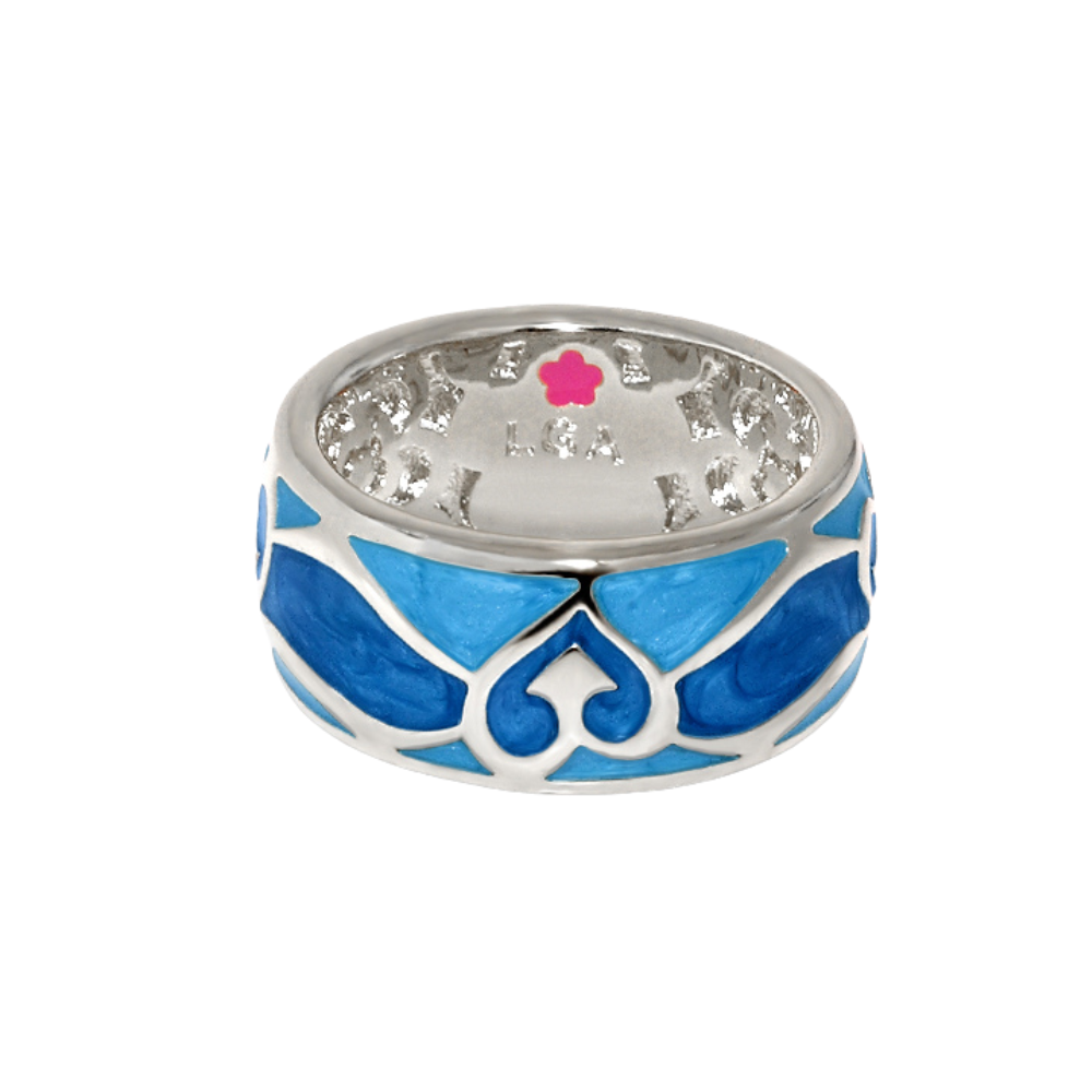 Hidden Hearts Ring — Wide Petal Band