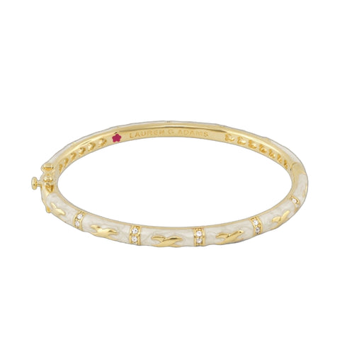 Elegant Hugs Bangle — Slim Contrast X